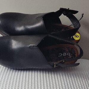 b.o.c. Black Leather Slingback Clogs